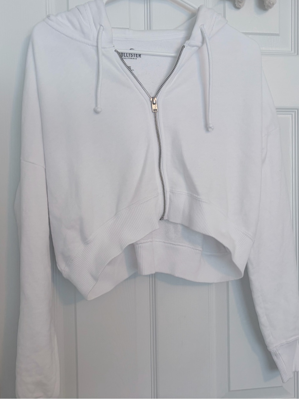 White Hollister Co. cropped zip-up hoodie XS